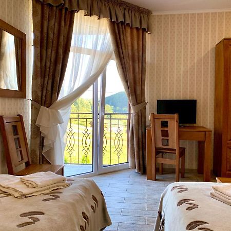 Mini Hotel Solnce Karpat Poljana Exteriör bild