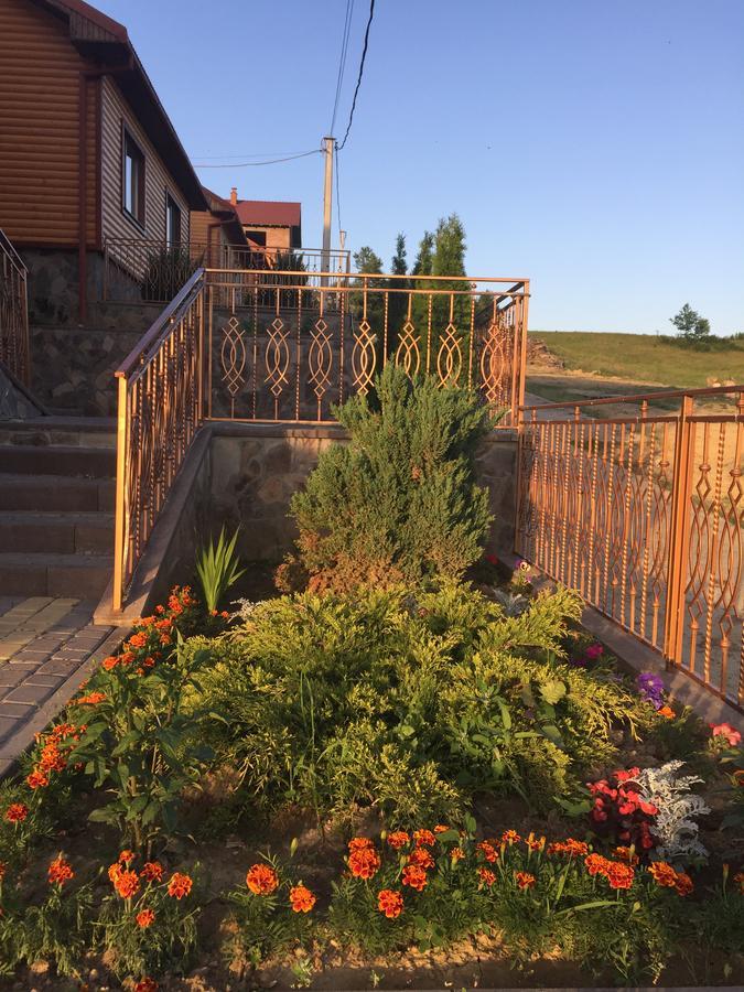 Mini Hotel Solnce Karpat Poljana Exteriör bild