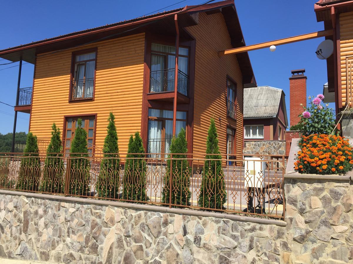 Mini Hotel Solnce Karpat Poljana Exteriör bild
